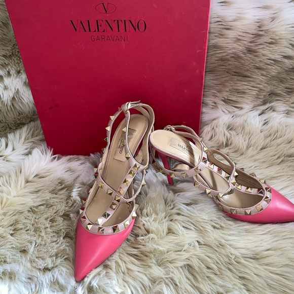 Authentic Valentino Rockstud Pumps - Picture 8 of 13